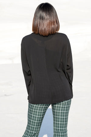 Queencii – Cora Lightweight Wrap Shirt Black