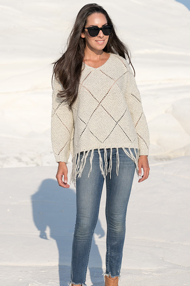 Queencii – Ava Tassel Sweater Grey