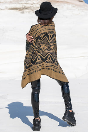 Queencii – Chiara Aztec Cape Brown Black