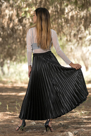 Queencii - Glow Night Metallic Pleated Long Skirt Black