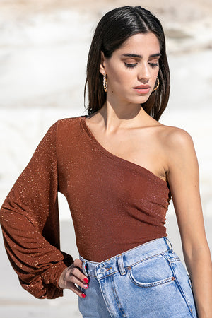 Sun Sea & Roses – Alectrona One Shoulder Balloon Sleeve Top Brown