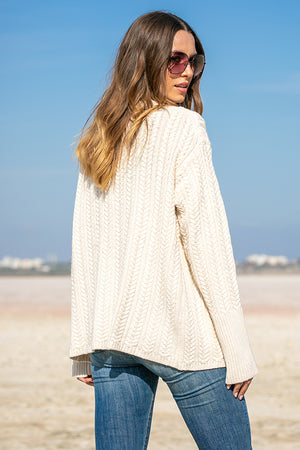 Queencii – Lea Criss Cross Sweater Beige
